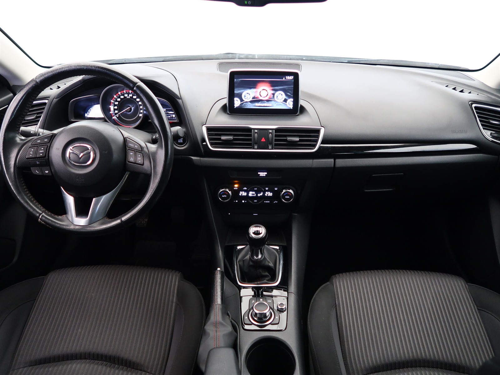 Mazda 3, 2015 - pohled č. 10