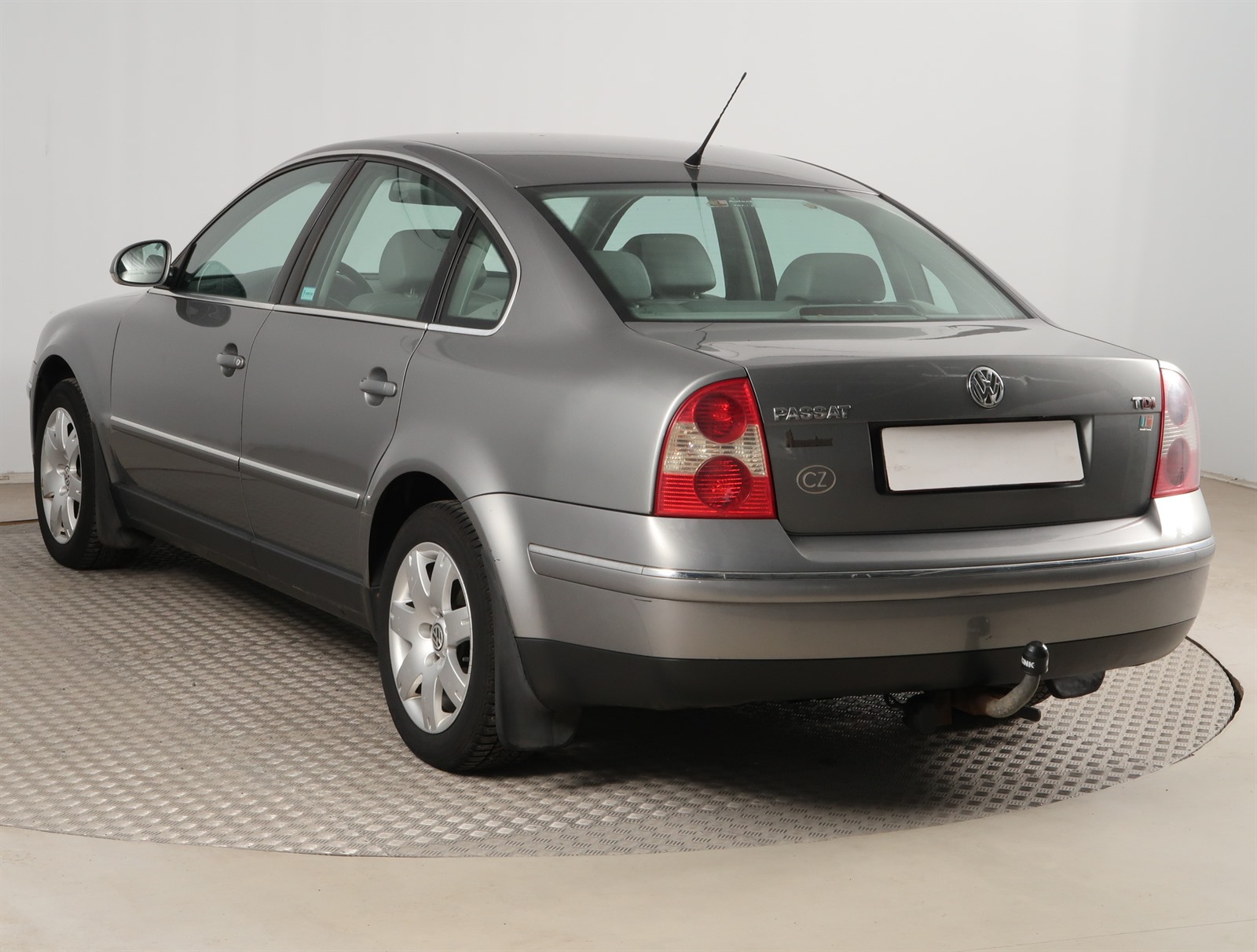 Volkswagen Passat, 2004 - pohled č. 5