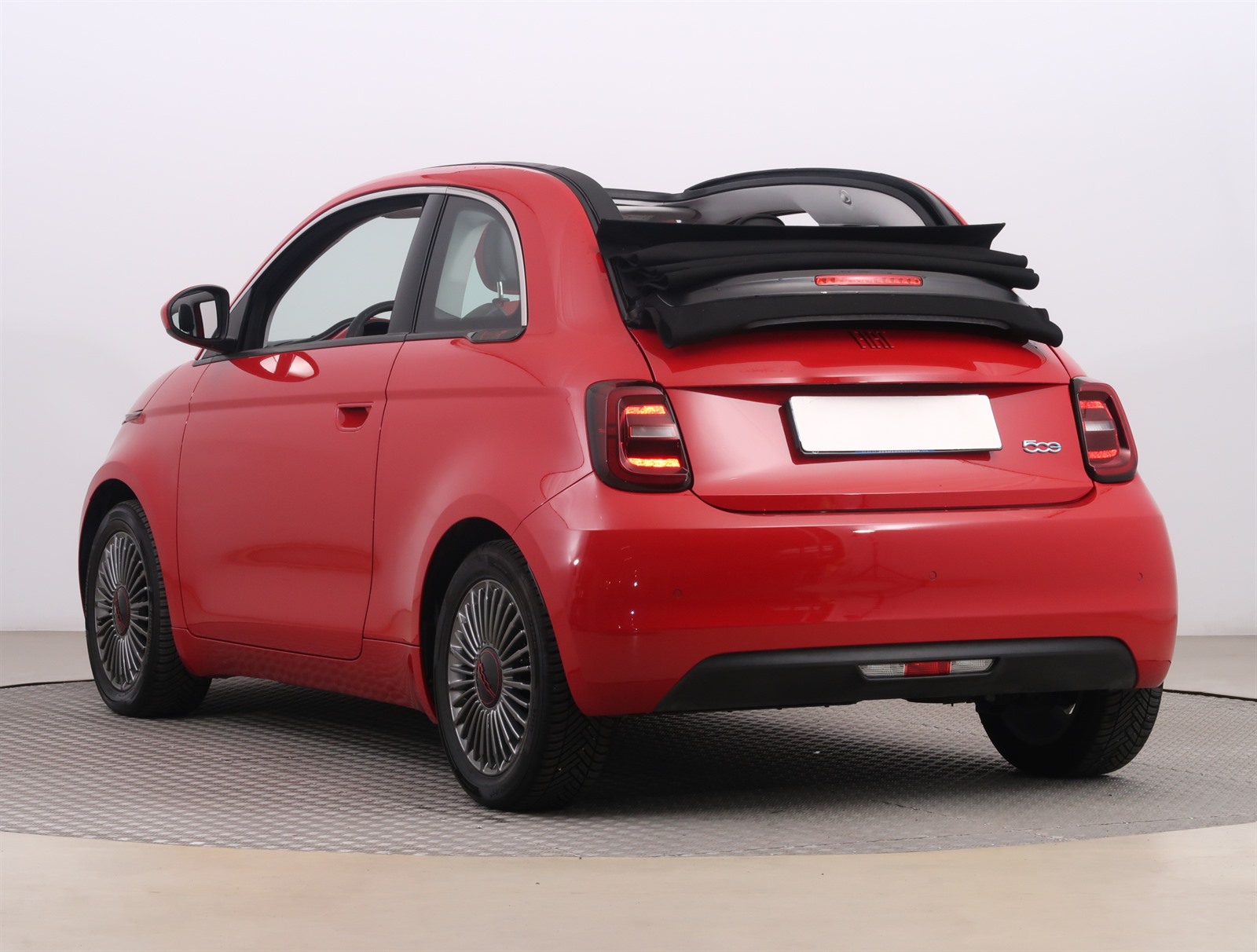 Fiat 500e, 2022 - pohled č. 5