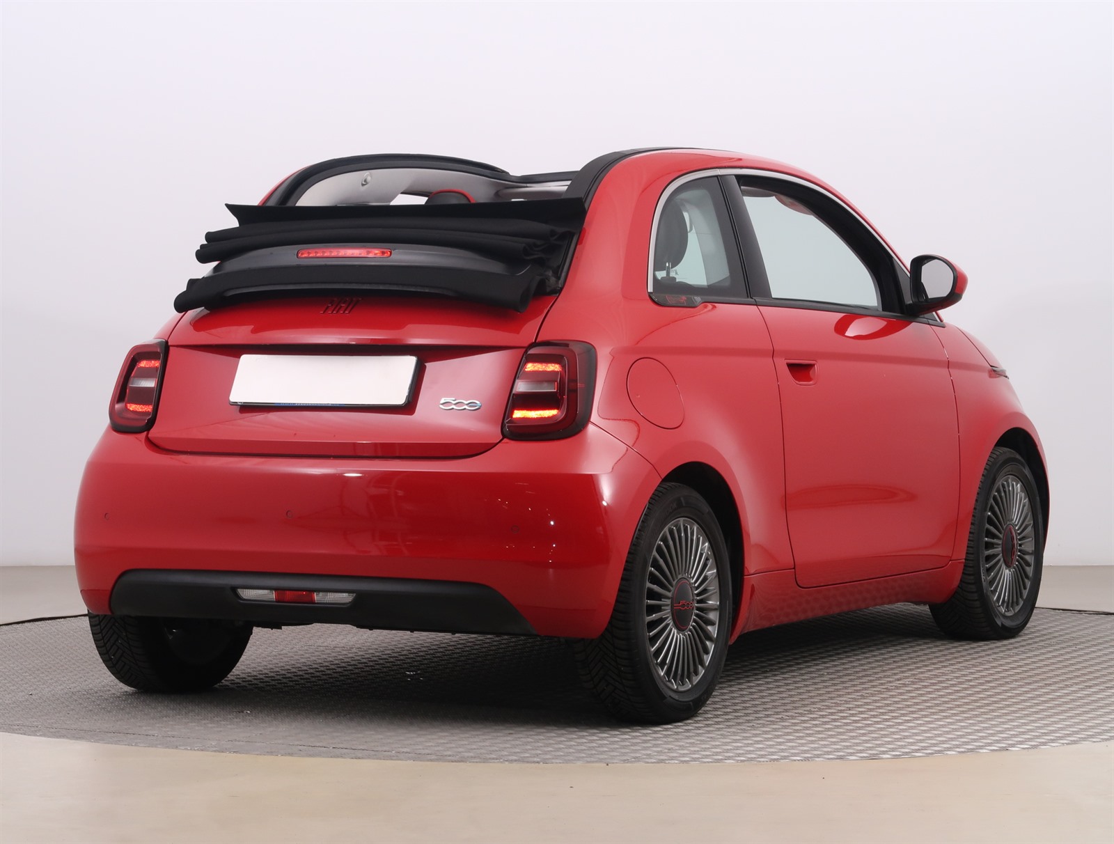 Fiat 500e, 2022 - pohled č. 7