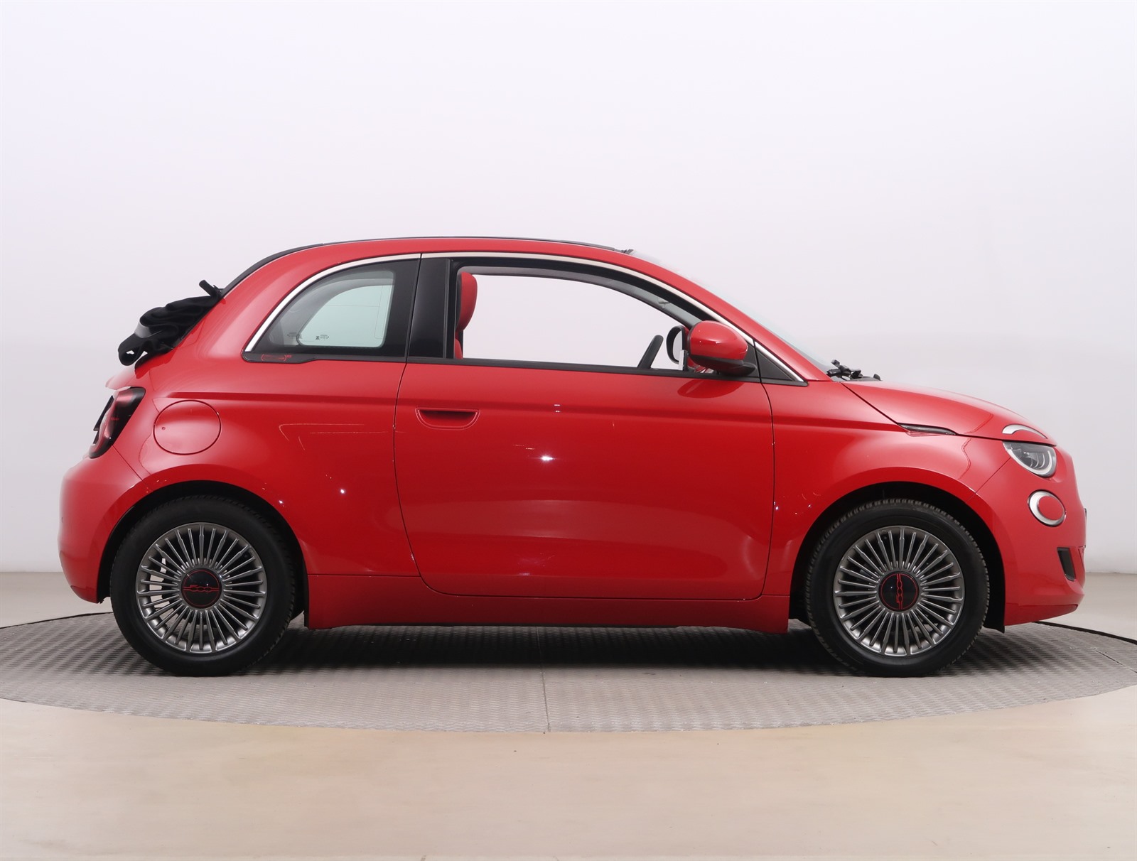 Fiat 500e, 2022 - pohled č. 8