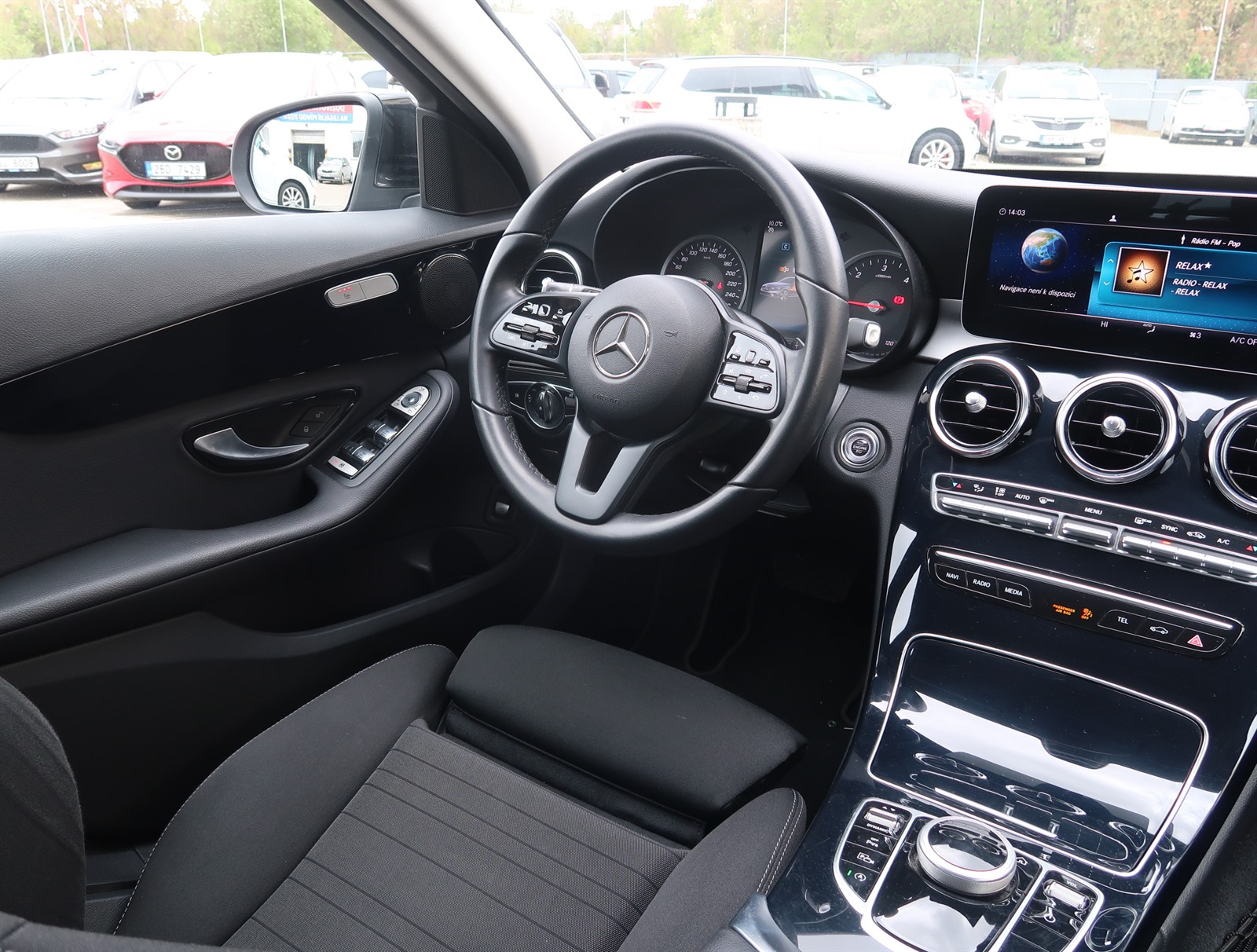 Mercedes-Benz C, 2019 - pohled č. 9
