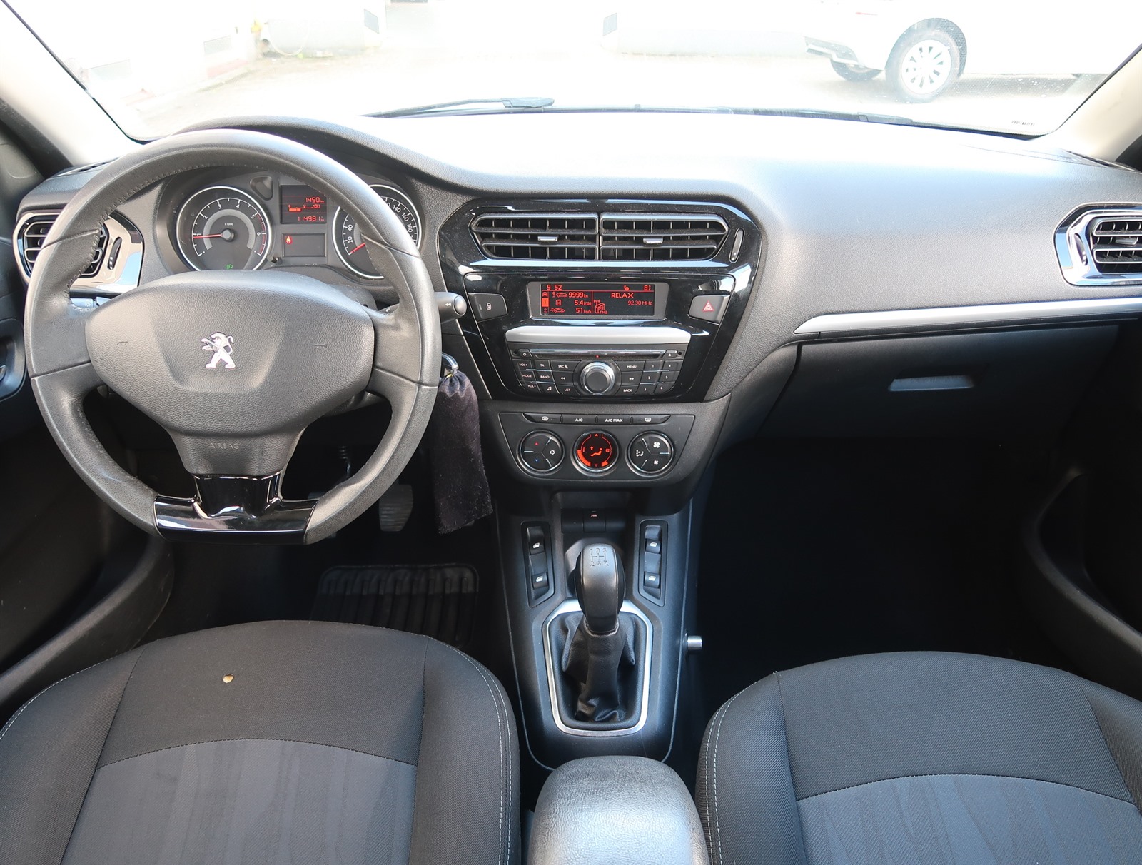 Peugeot 301, 2013 - pohled č. 10