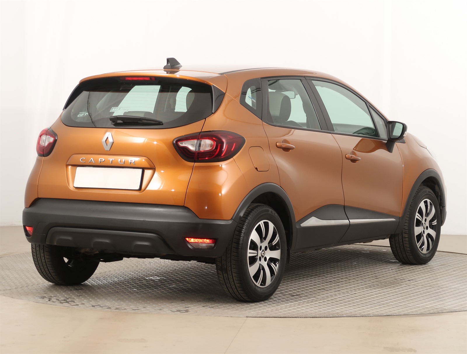 Renault Captur, 2018 - pohled č. 7
