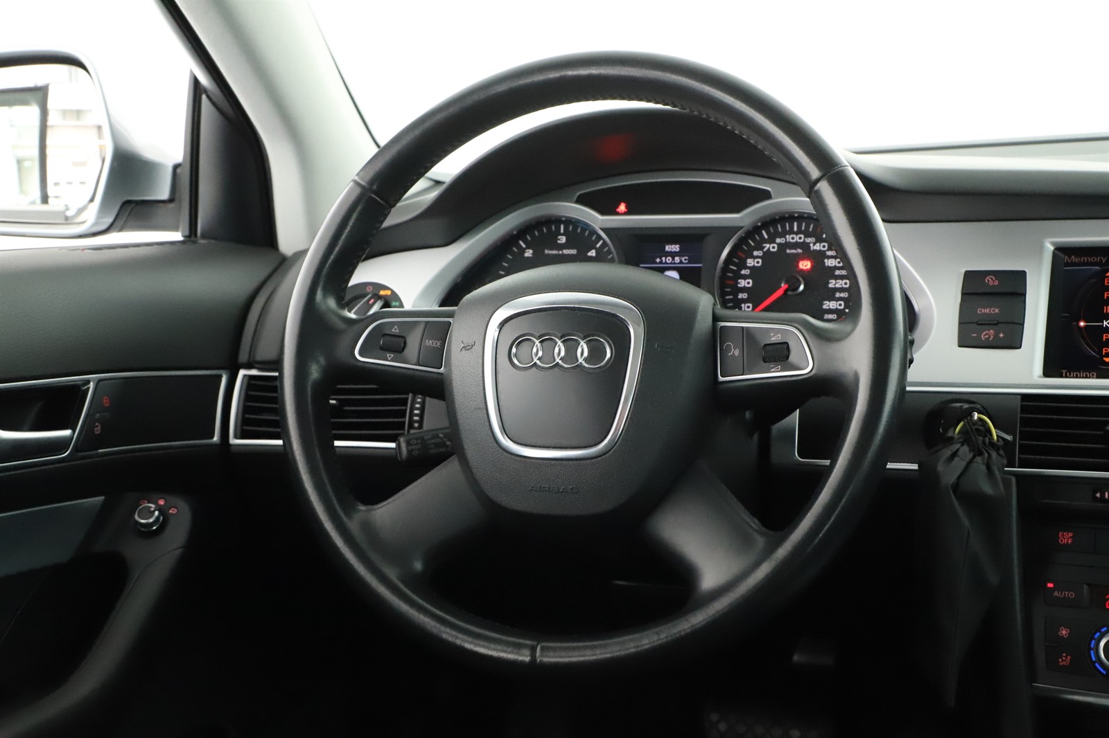 Audi A6 Allroad, 2011 - pohled č. 14