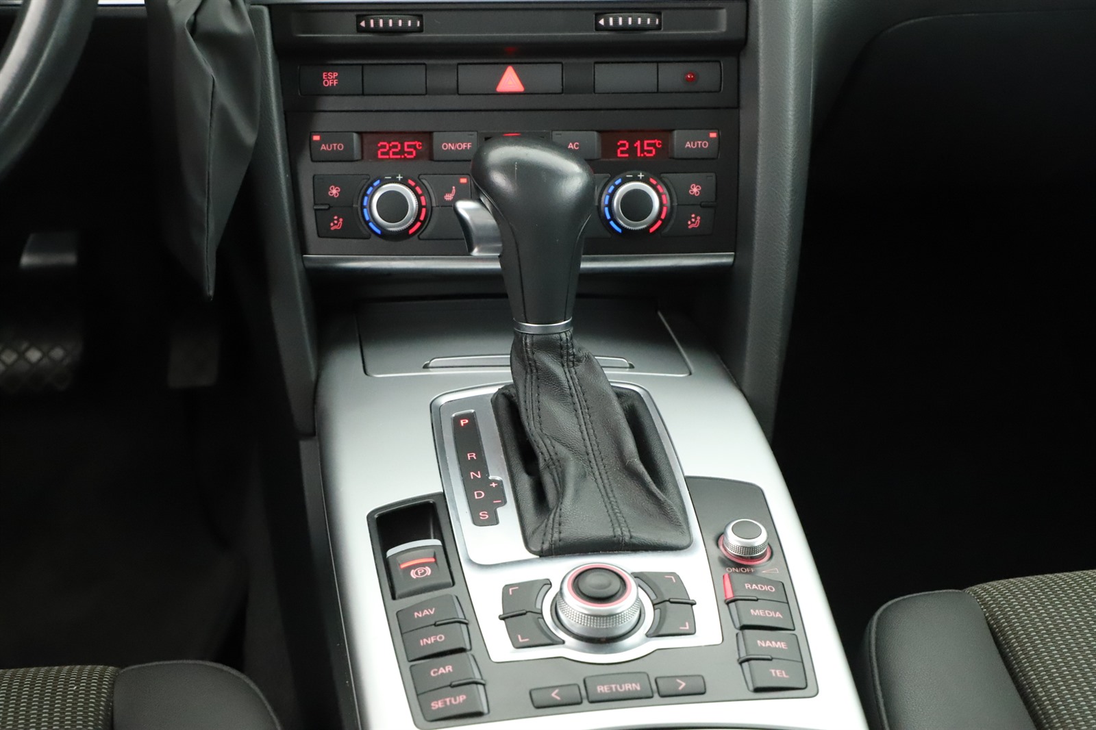 Audi A6 Allroad, 2011 - pohled č. 17