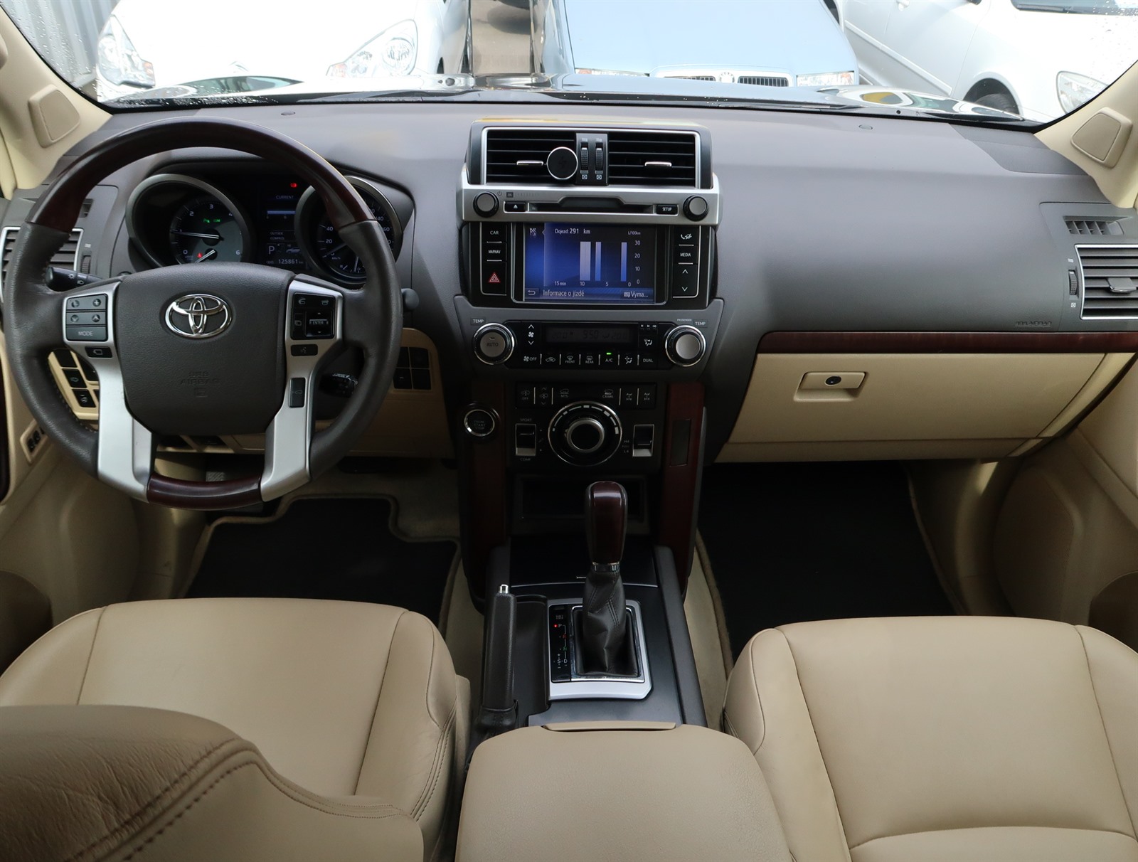 Toyota Land Cruiser, 2017 - pohled č. 10