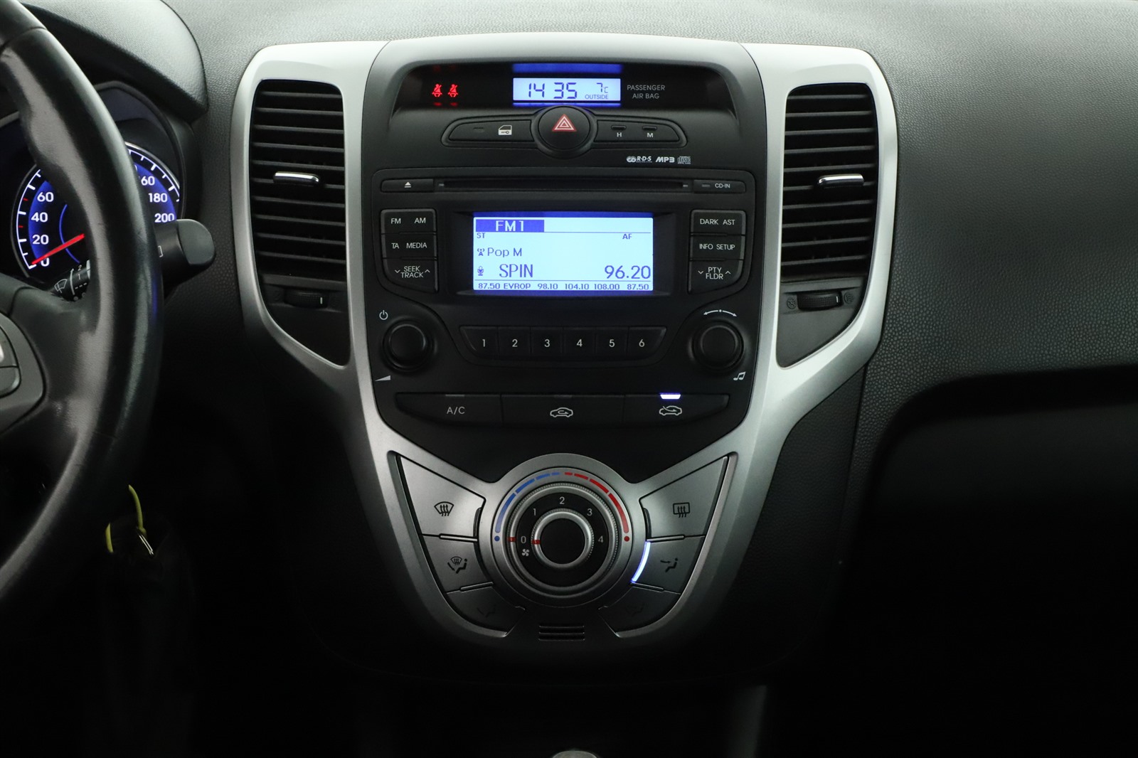Hyundai ix20, 2012 - pohled č. 15