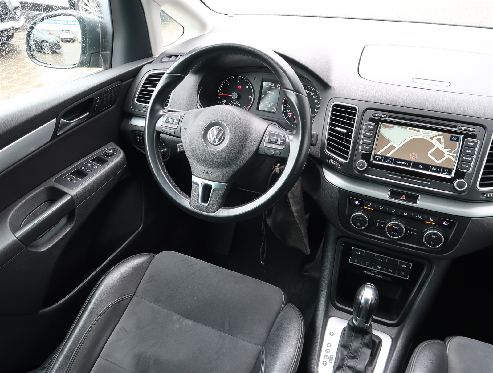 Volkswagen Sharan, 2014 - pohled č. 9
