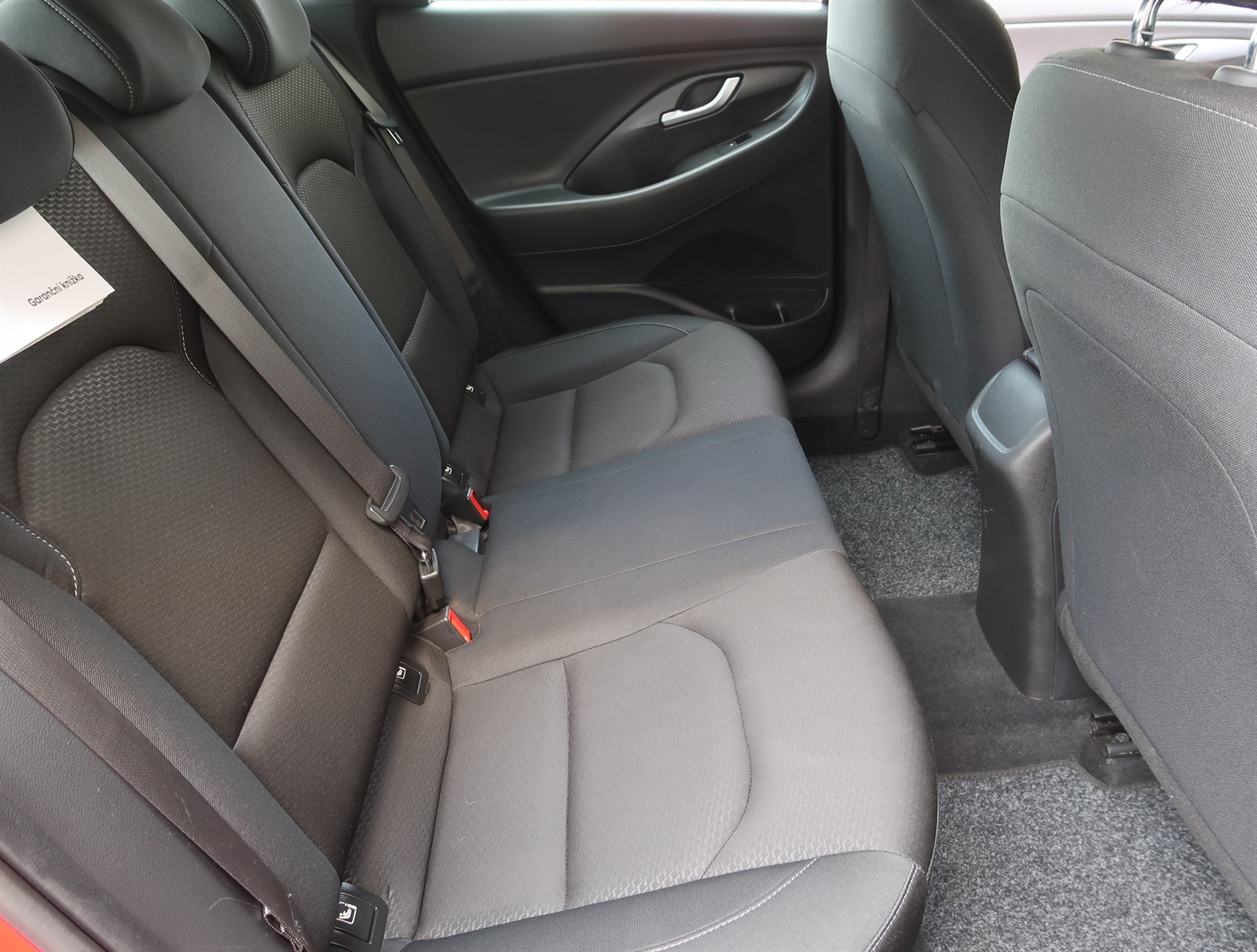 Hyundai i30 Fastback, 2018 - pohled č. 13