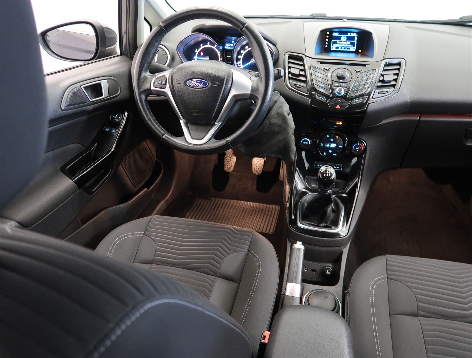 Ford Fiesta, 2013 - pohled č. 9