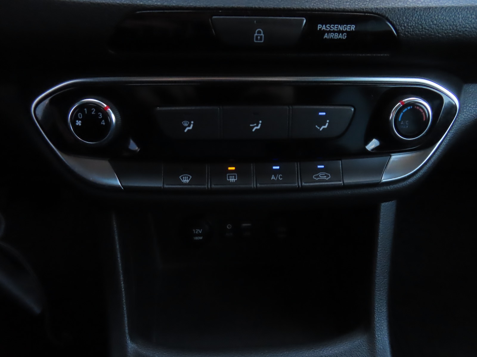 Hyundai i30 Fastback, 2018 - pohled č. 22