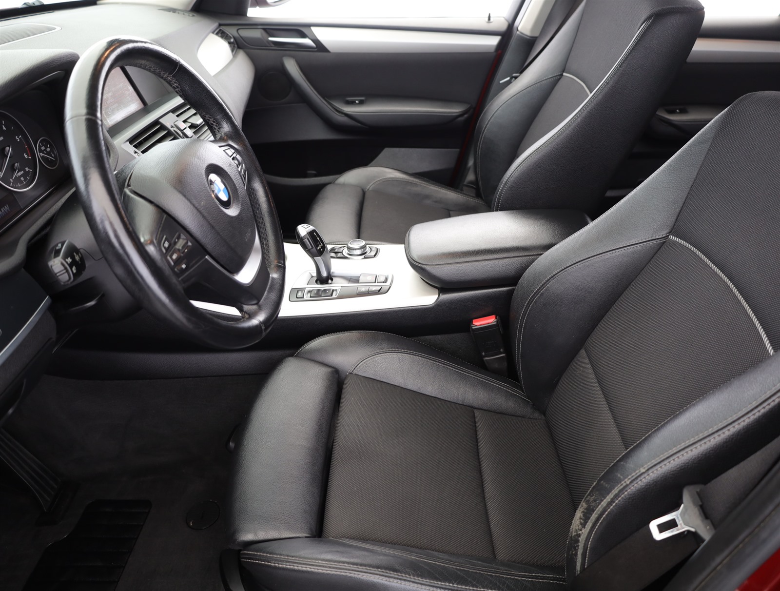BMW X3, 2012 - pohled č. 13