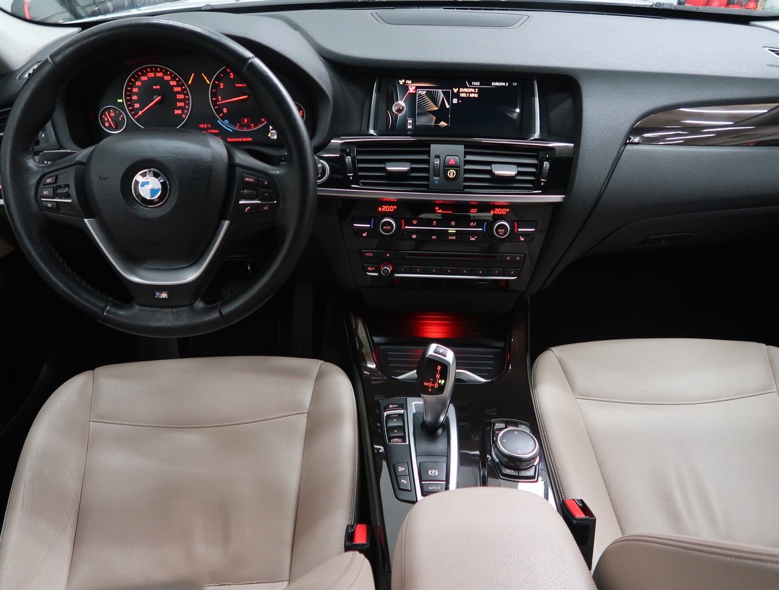 BMW X3, 2016 - pohled č. 10