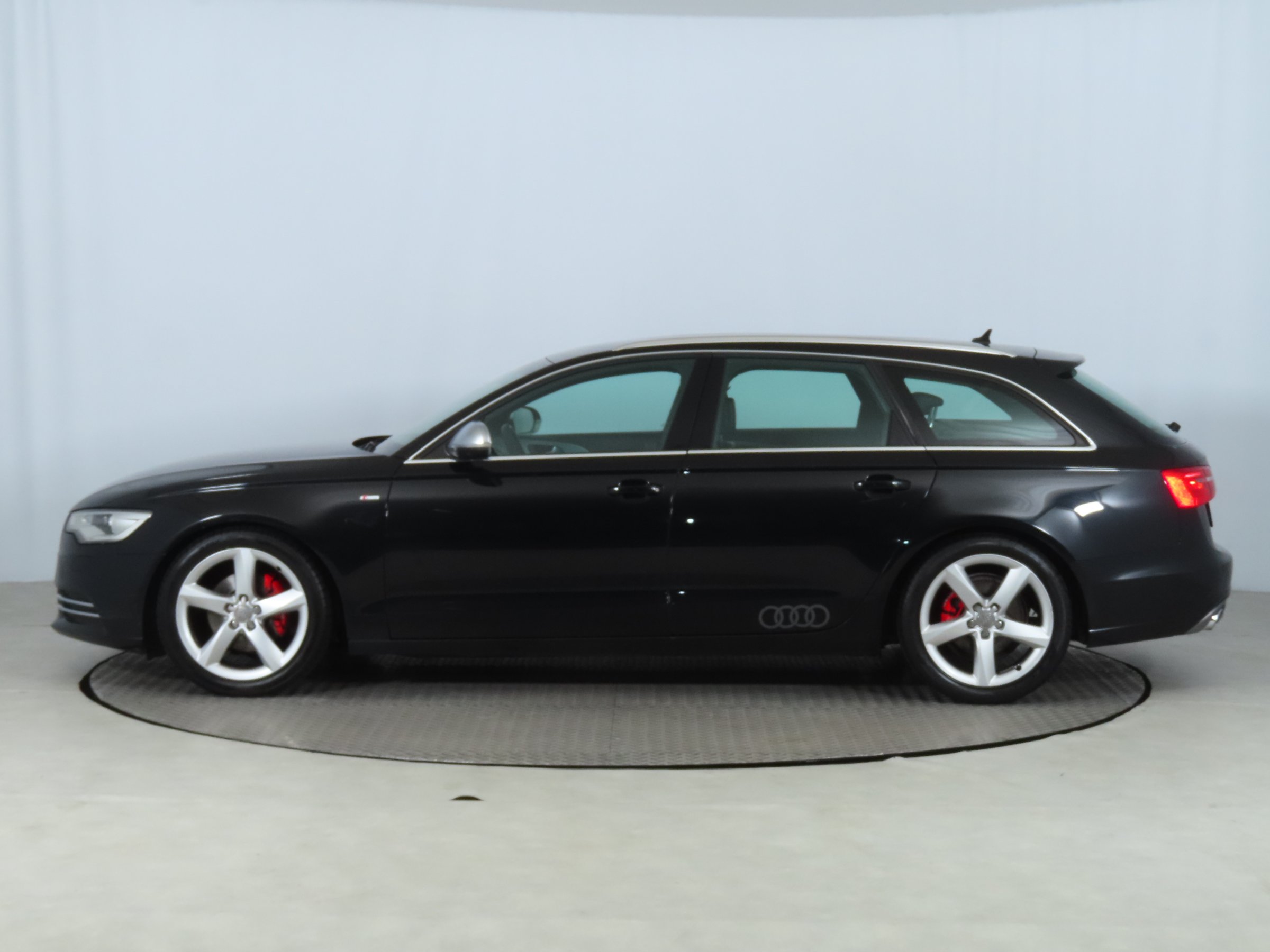 Audi A6, 2012 - pohled č. 4