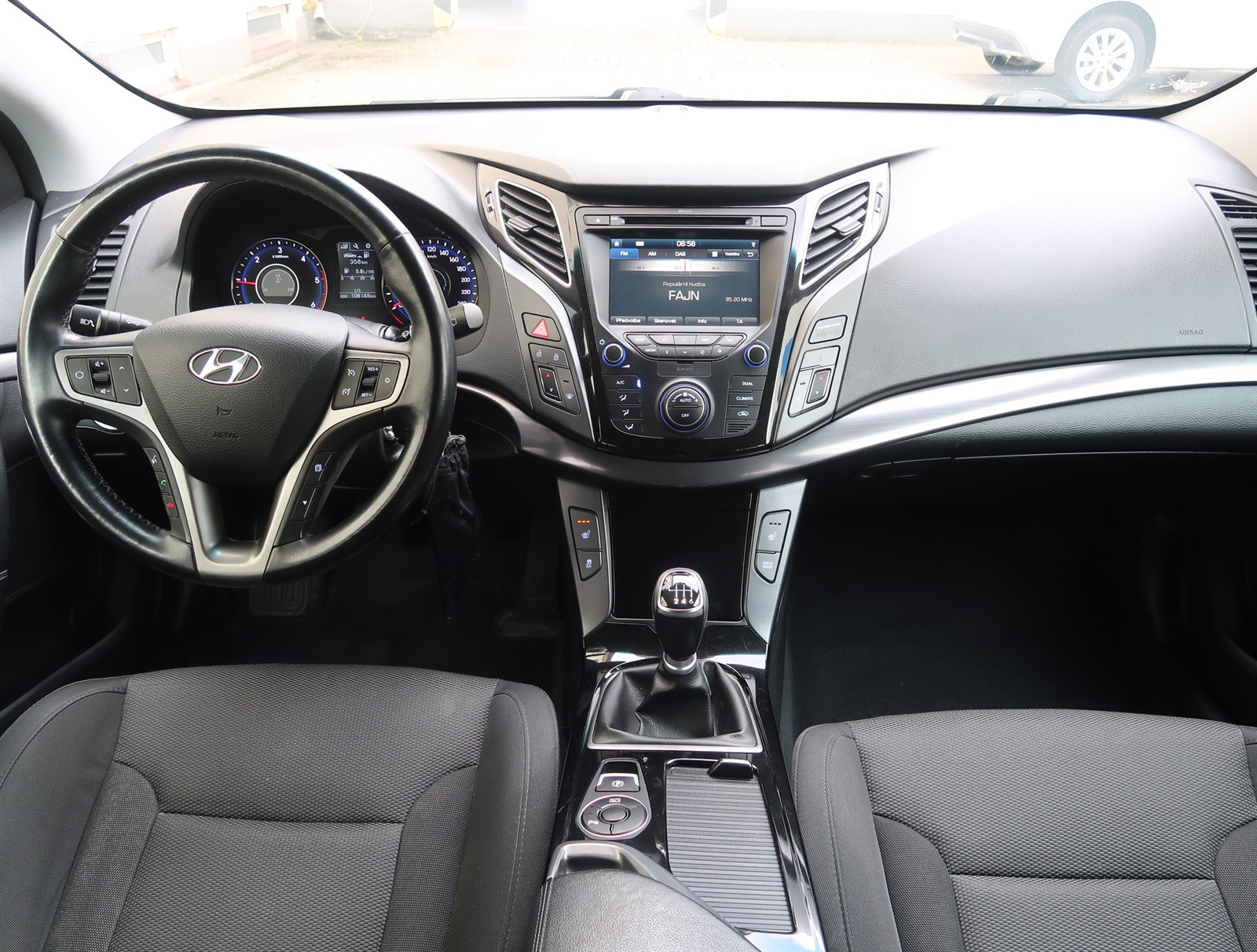 Hyundai i40, 2016 - pohled č. 10