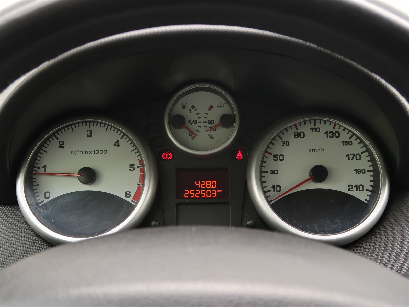 Peugeot 207, 2006 - pohled č. 17
