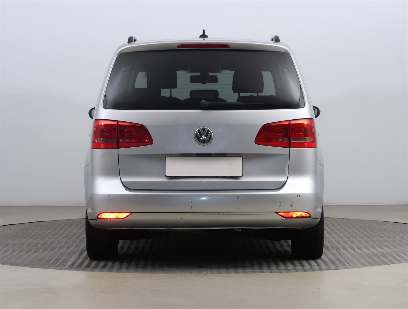 Volkswagen Touran, 2015 - pohled č. 6
