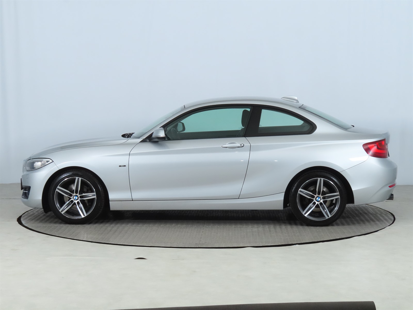 BMW Řada 2, 2015 - pohled č. 4