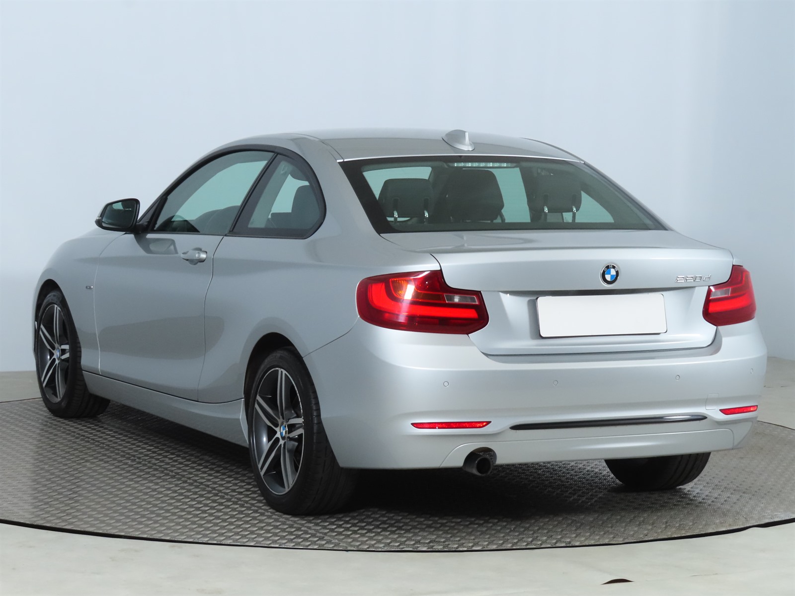 BMW Řada 2, 2015 - pohled č. 5