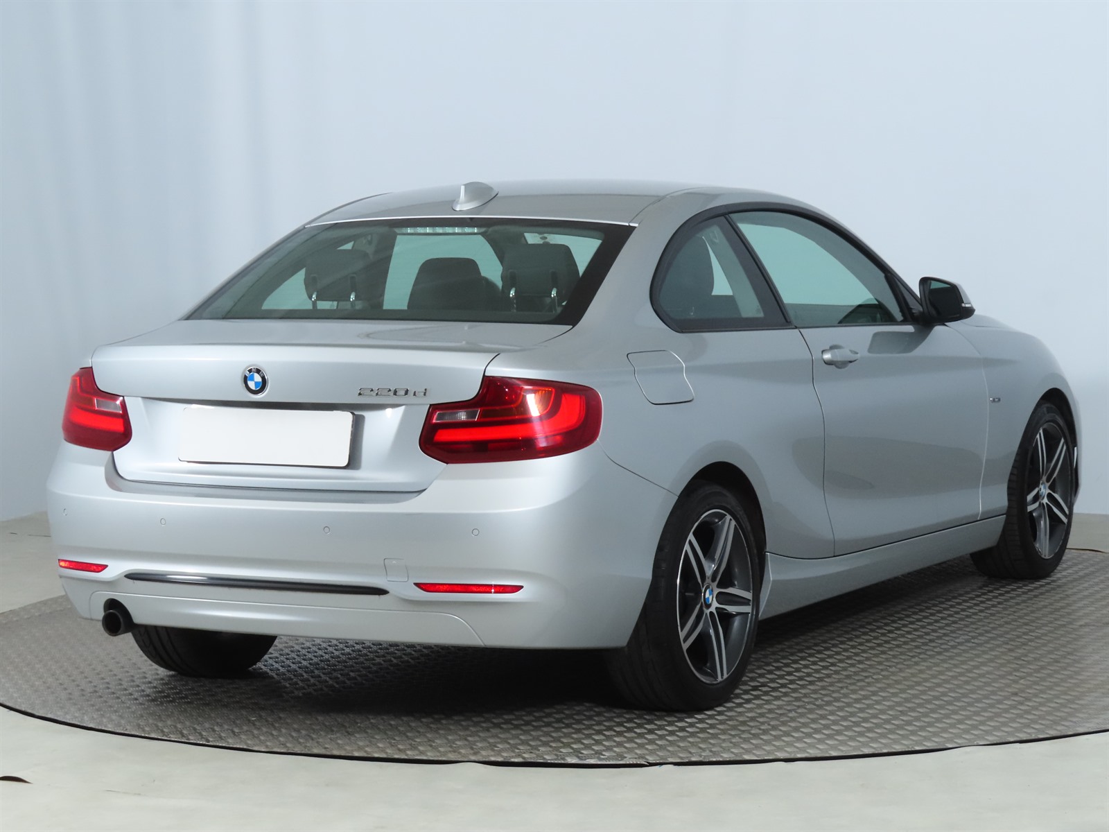 BMW Řada 2, 2015 - pohled č. 7