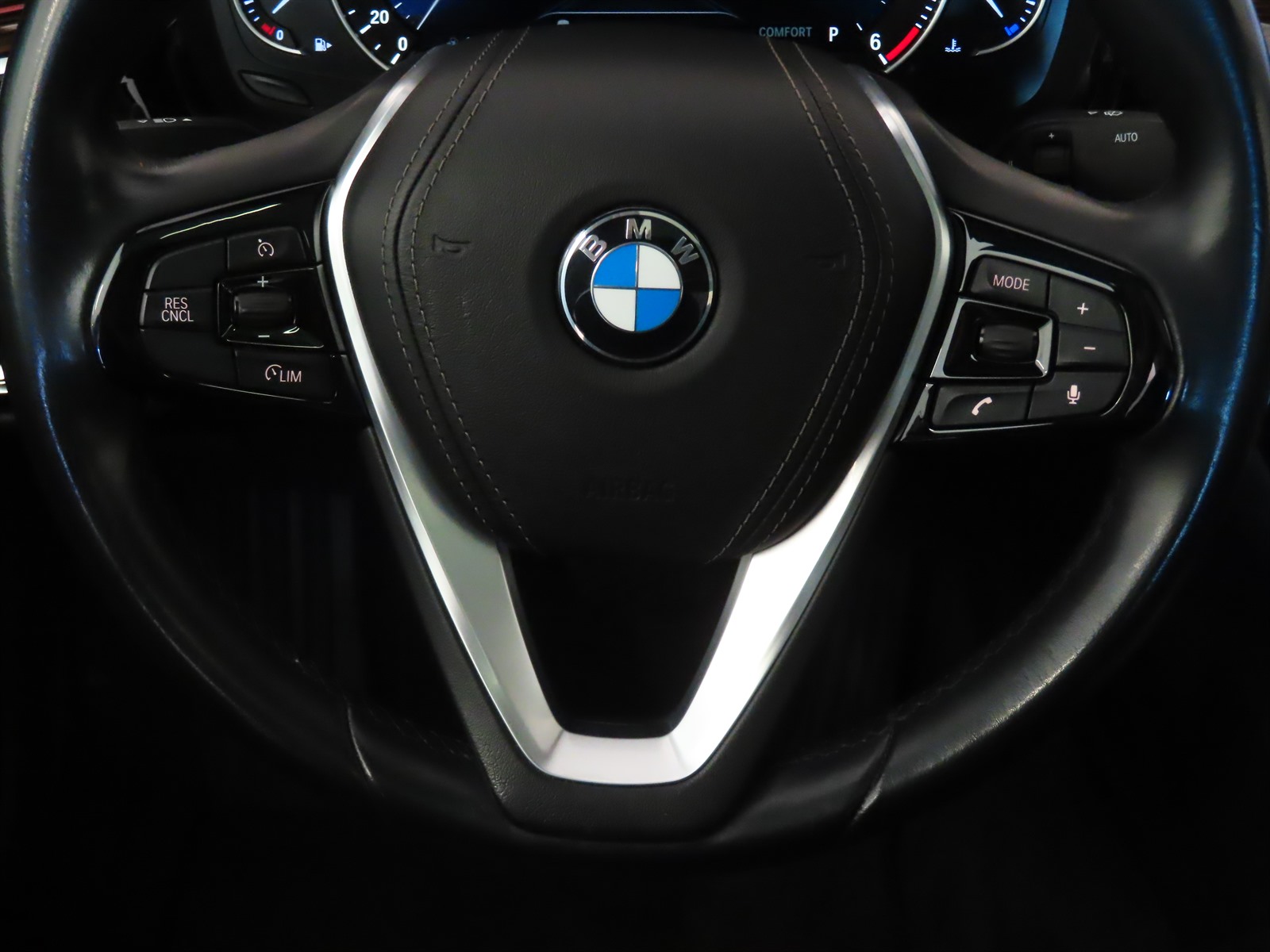BMW Řada 5, 2018 - pohled č. 23
