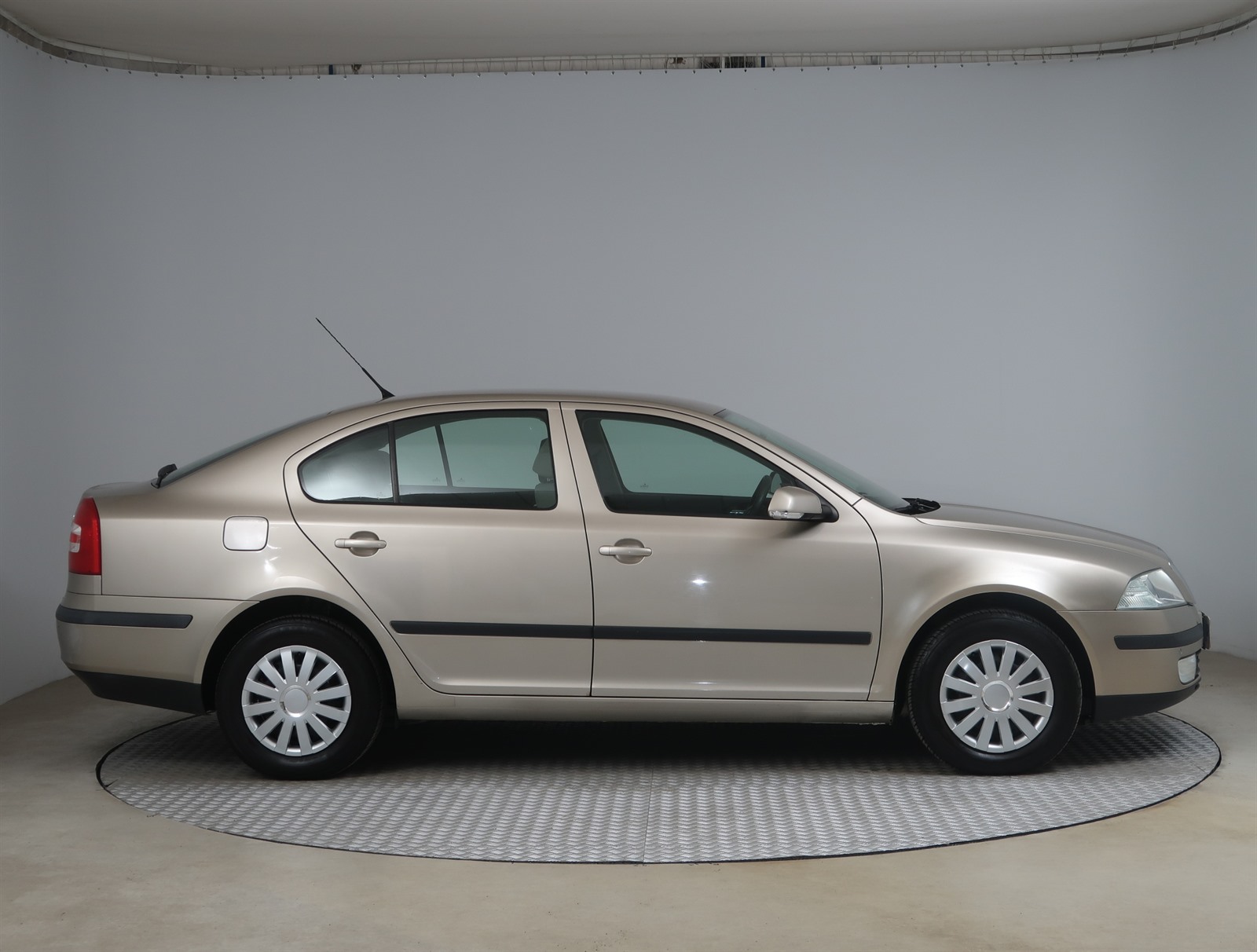 Škoda Octavia, 2004 - pohled č. 8