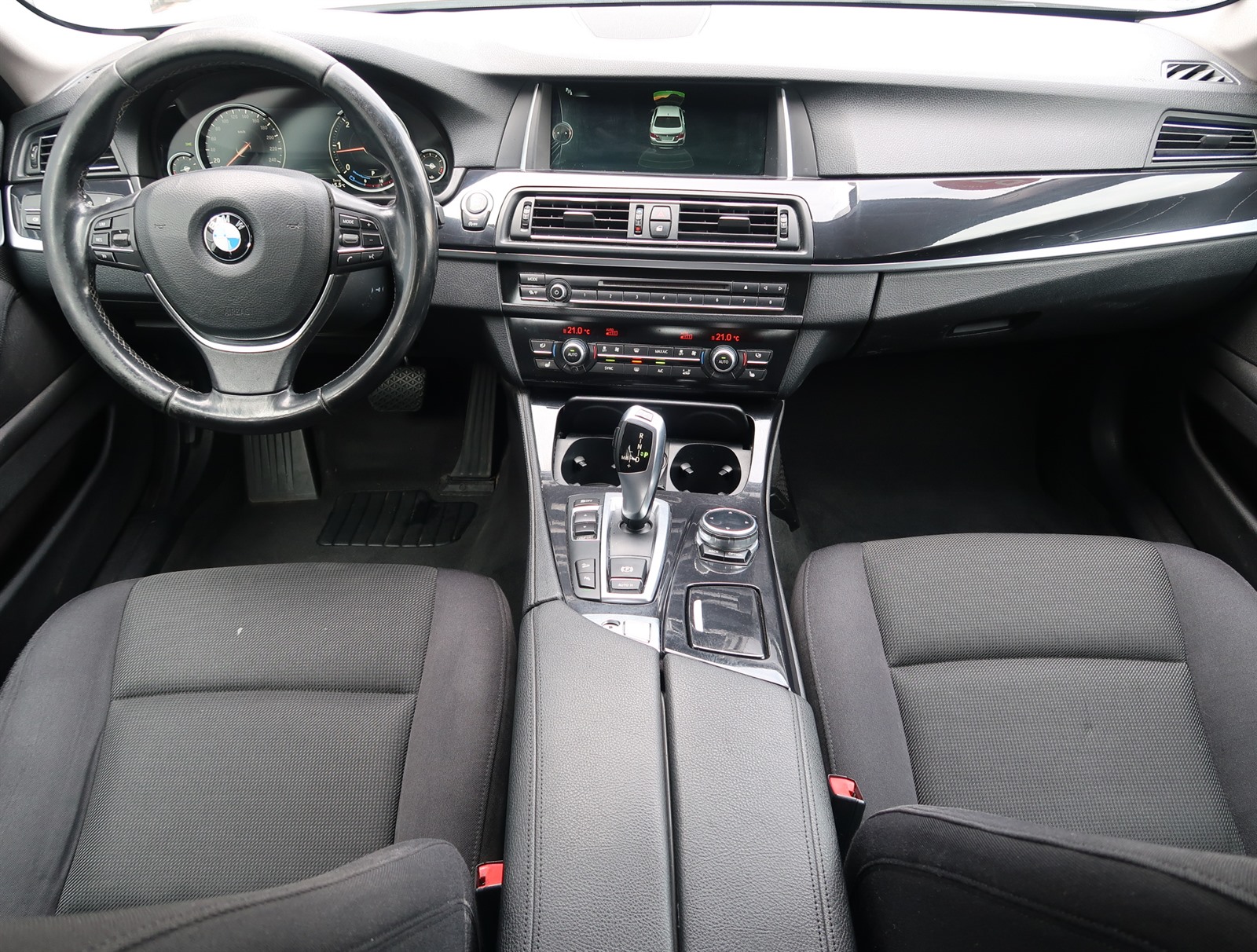 BMW Řada 5, 2014 - pohled č. 10