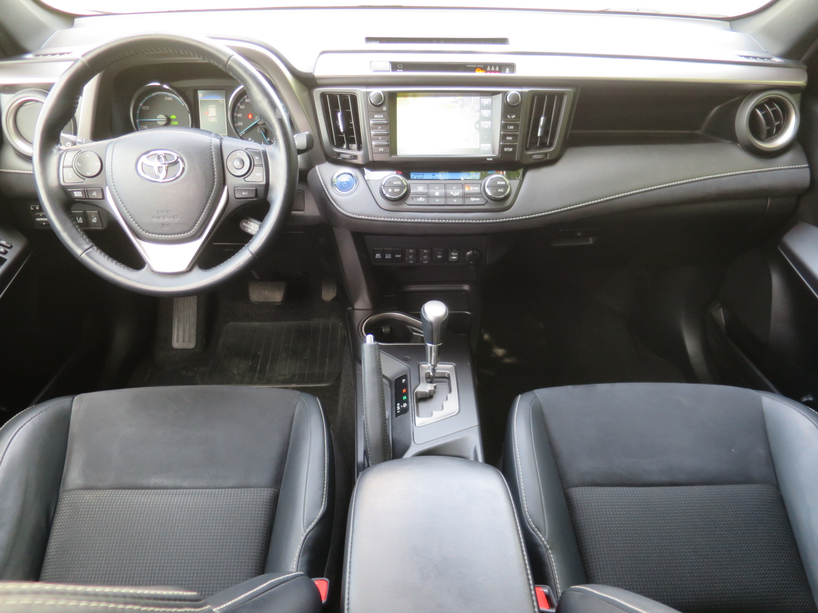 Toyota RAV 4, 2017 - pohled č. 10