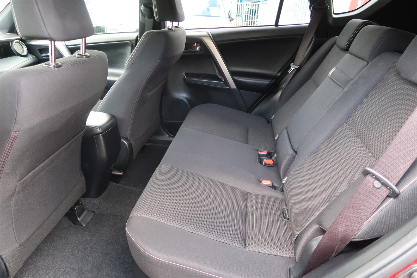 Toyota RAV 4, 2018 - pohled č. 15