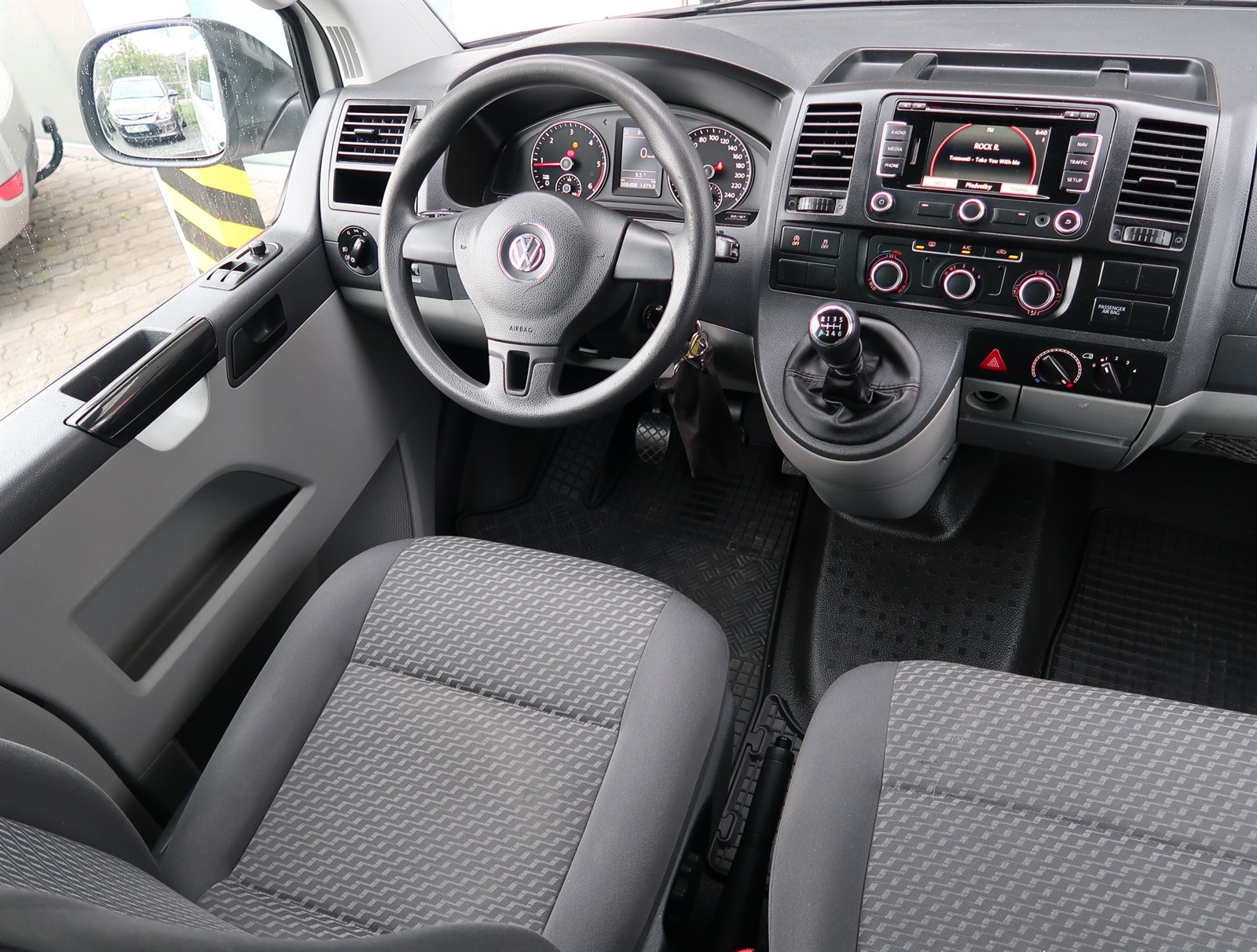 Volkswagen Transporter, 2014 - pohled č. 9