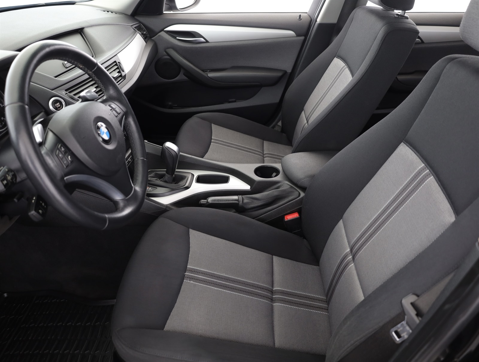 BMW X1, 2010 - pohled č. 13