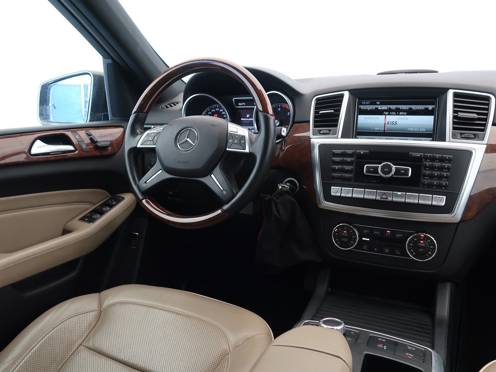 Mercedes-Benz ML, 2012 - pohled č. 9