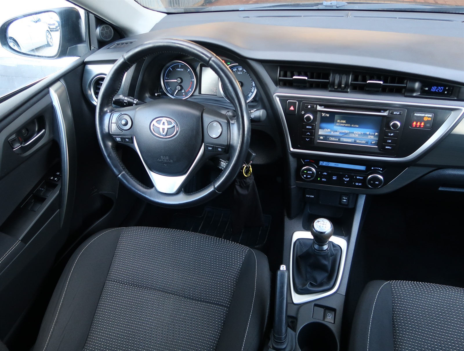Toyota Auris, 2015 - pohled č. 9