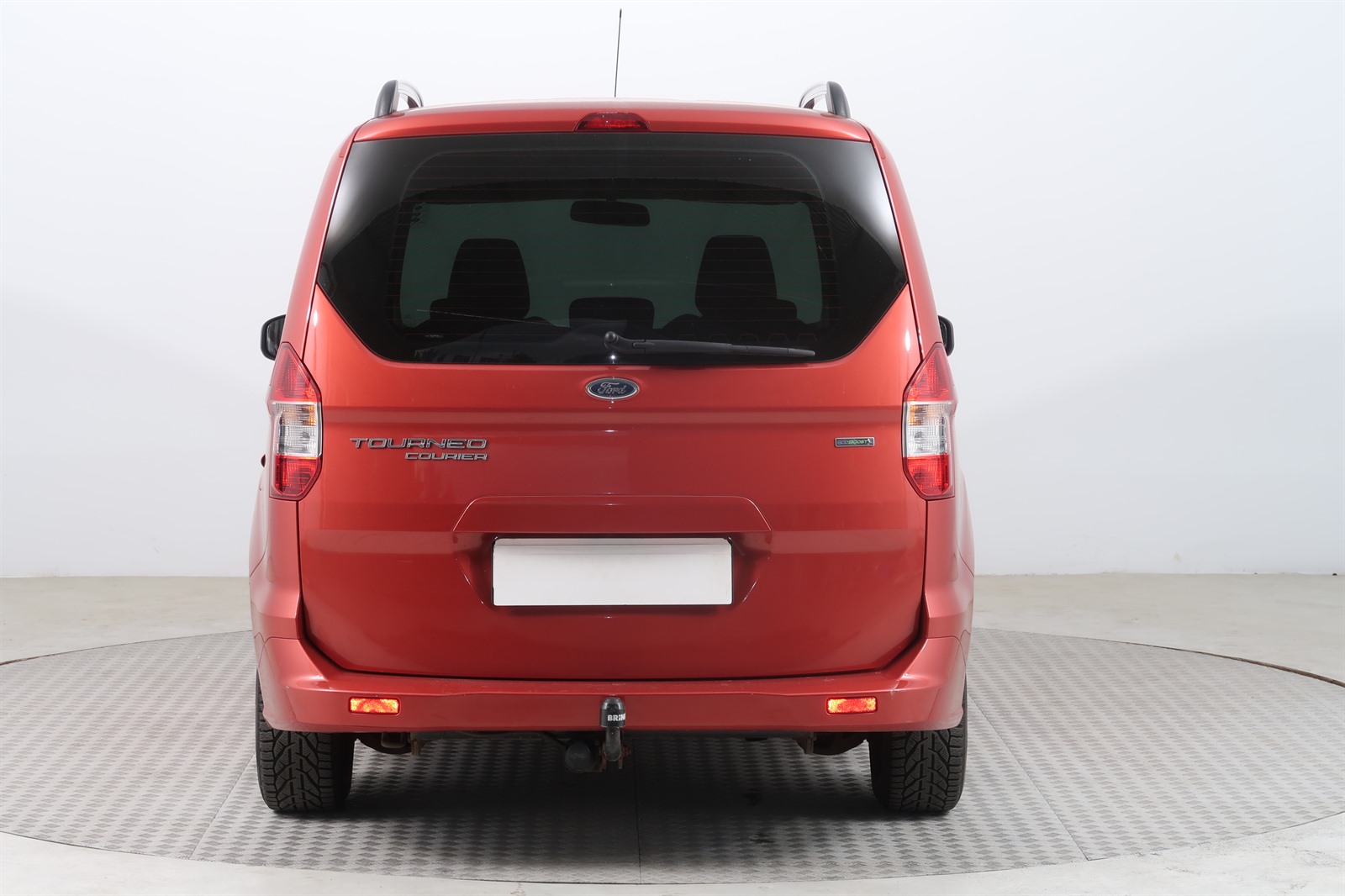 Ford Tourneo Courier, 2016 - pohled č. 6