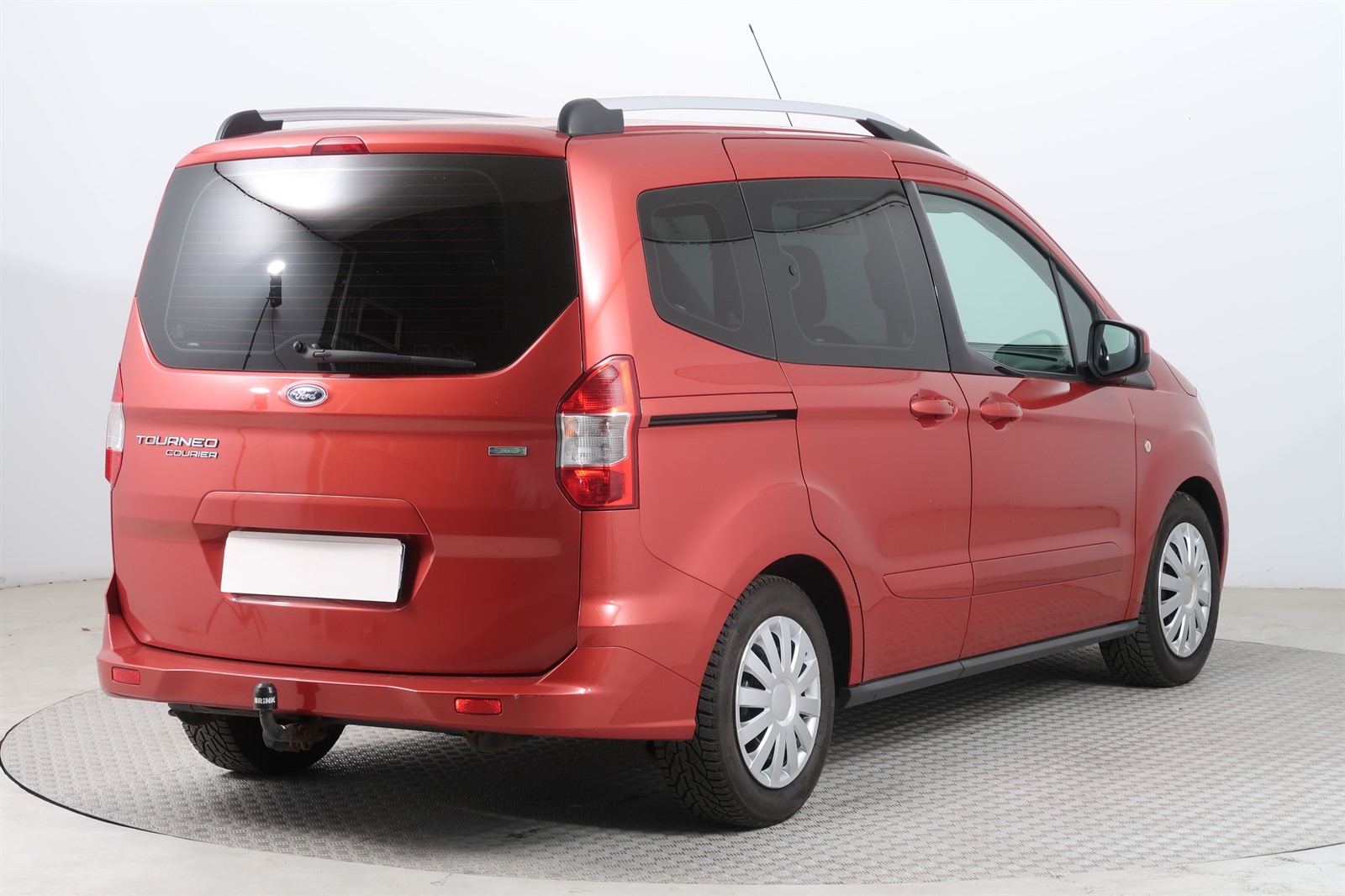 Ford Tourneo Courier, 2016 - pohled č. 7