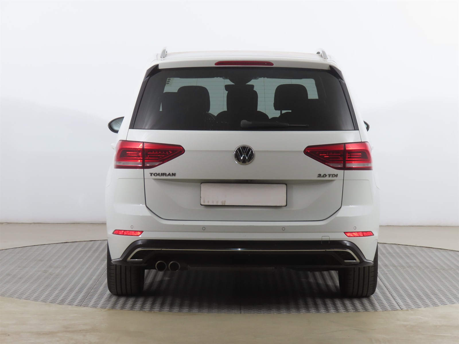 Volkswagen Touran, 2017 - pohled č. 6