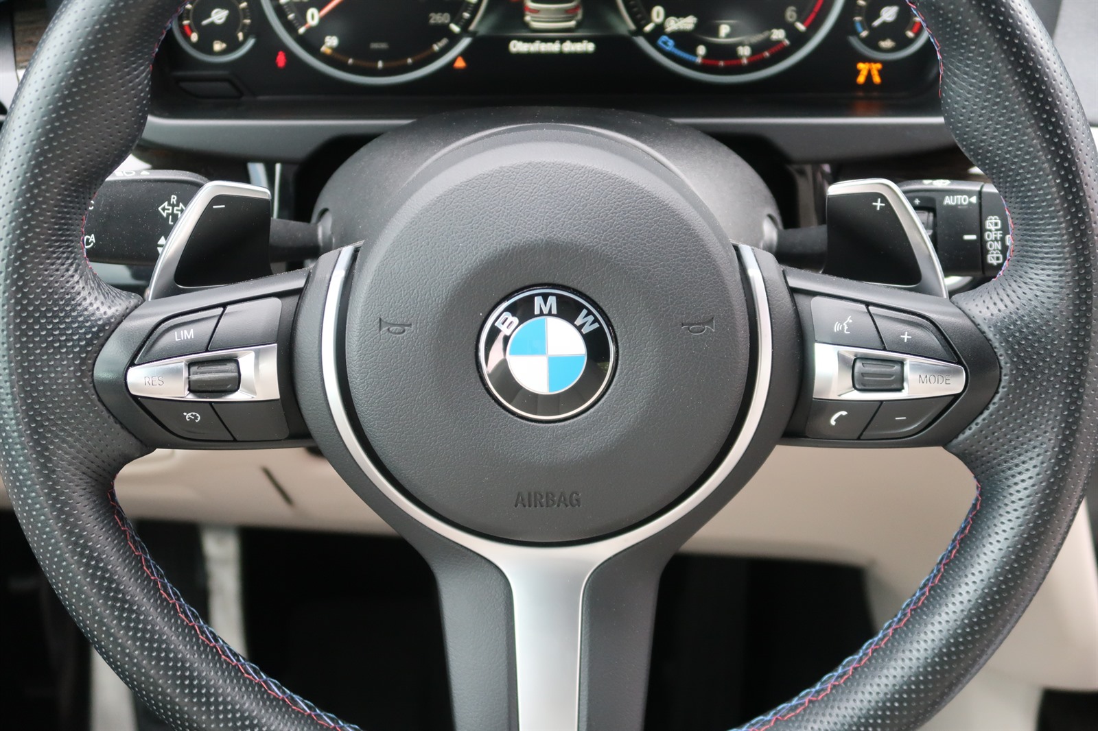 BMW X5, 2017 - pohled č. 24