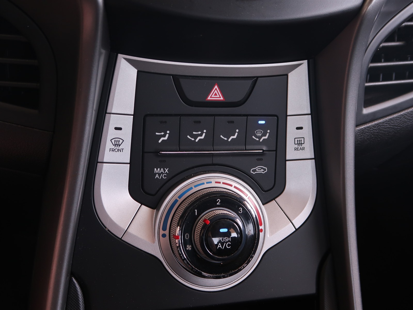 Hyundai Elantra, 2012 - pohled č. 19