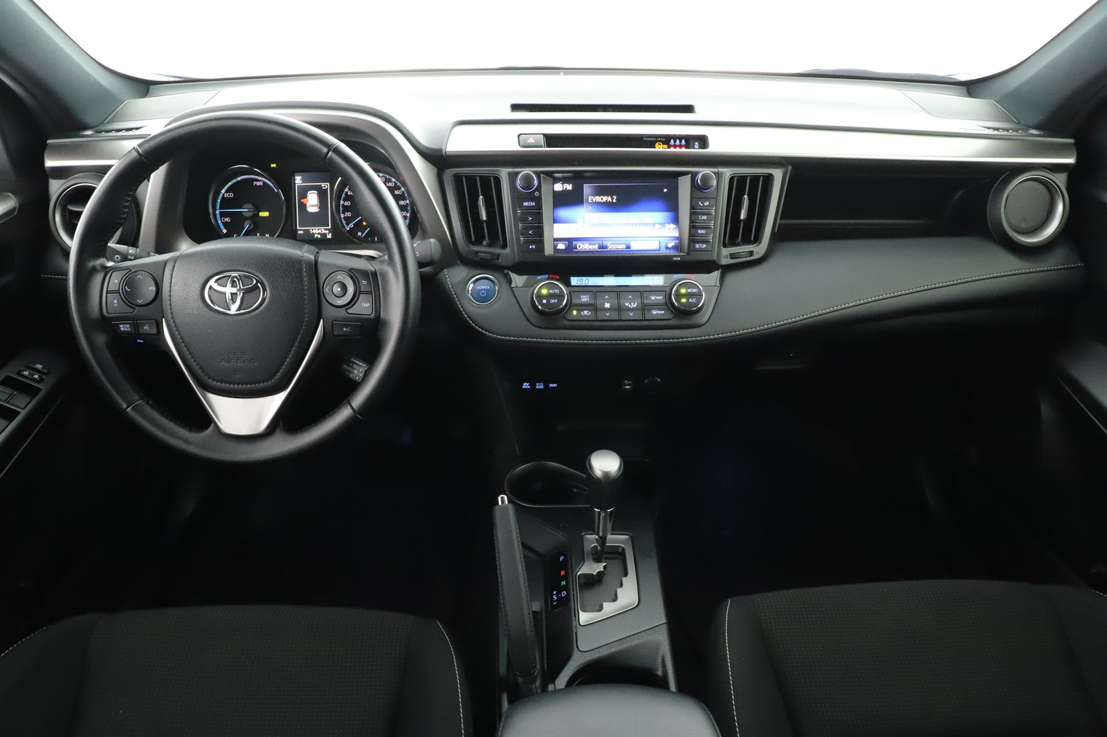 Toyota RAV 4, 2018 - pohled č. 9