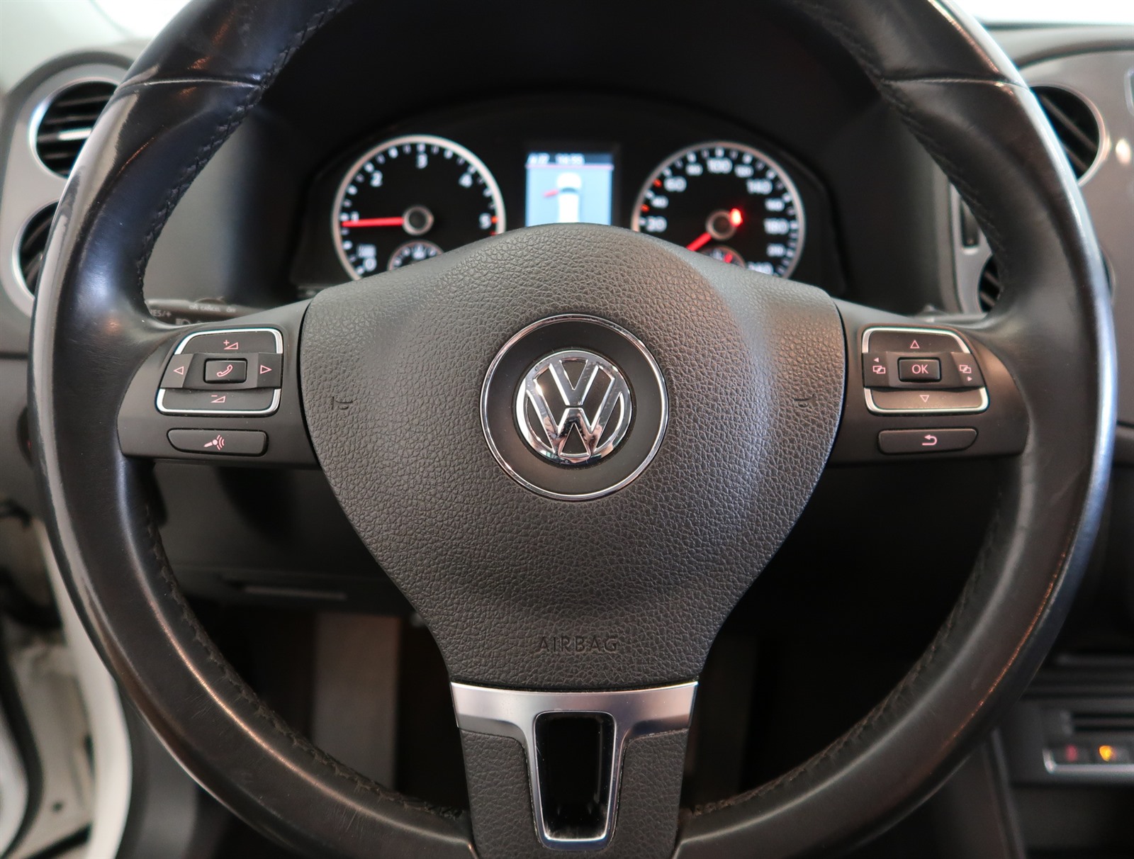 Volkswagen Tiguan, 2013 - pohled č. 26