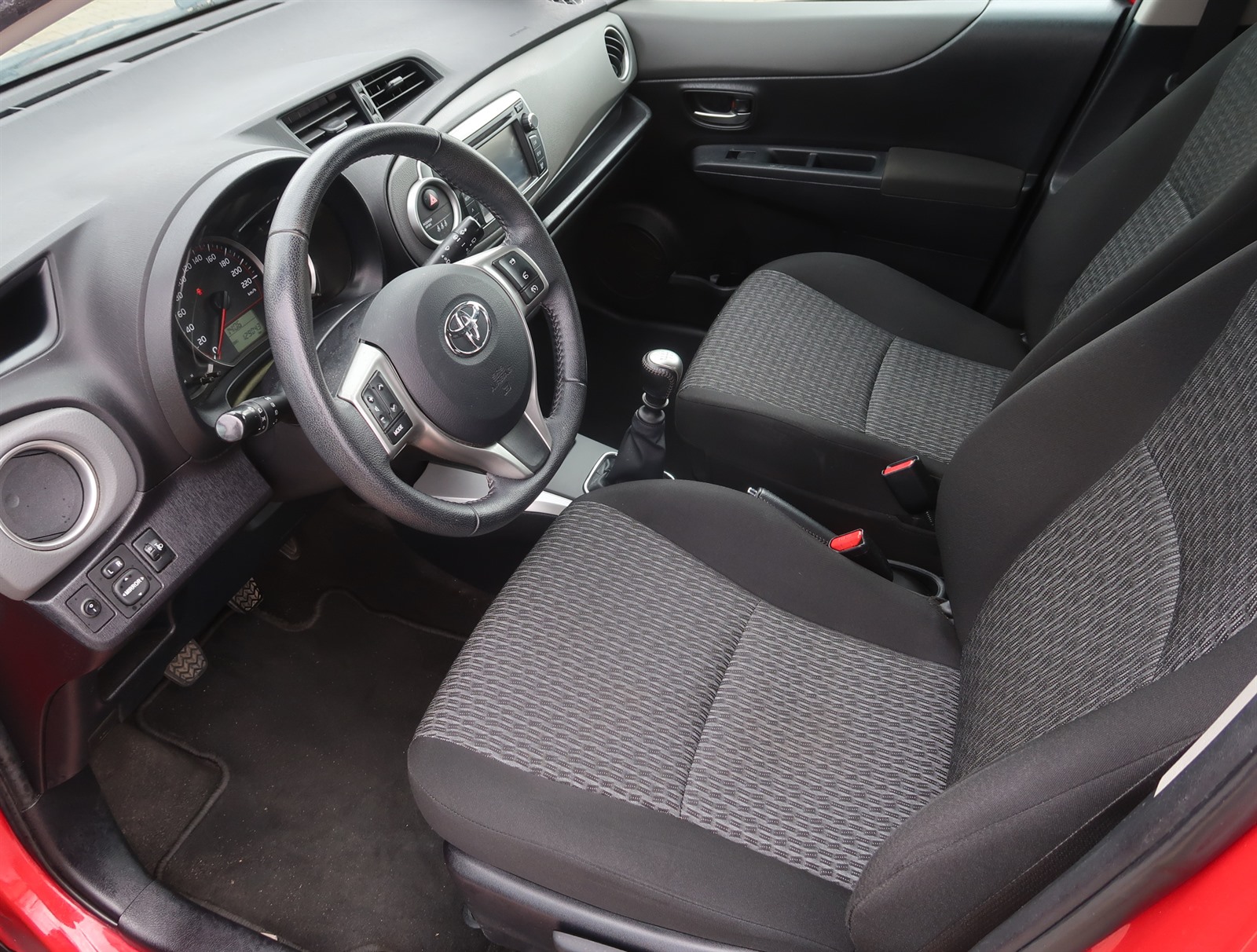 Toyota Yaris, 2014 - pohled č. 16