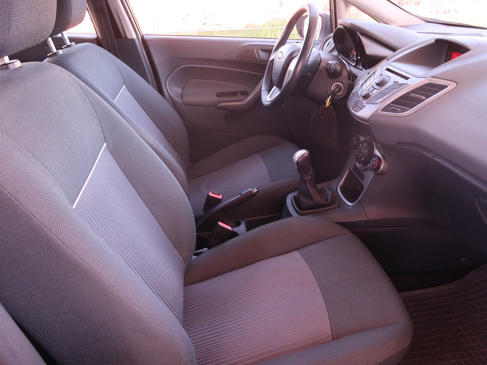 Ford Fiesta, 2011 - pohled č. 12