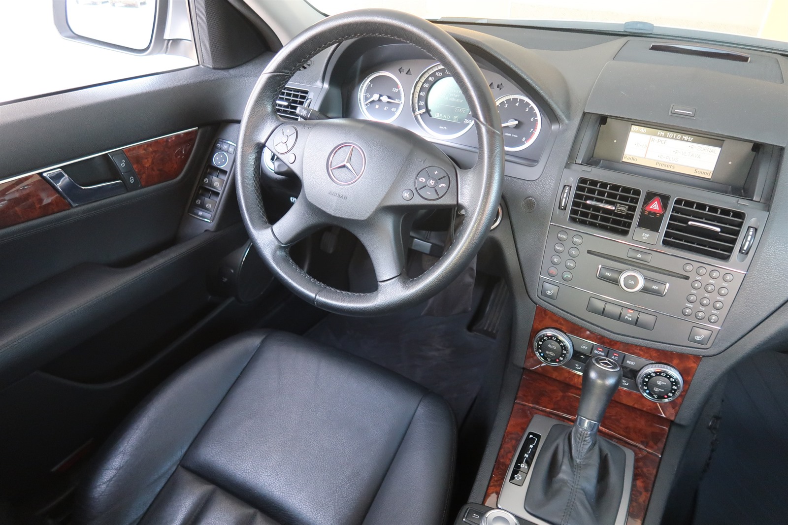Mercedes-Benz C, 2008 - pohled č. 9