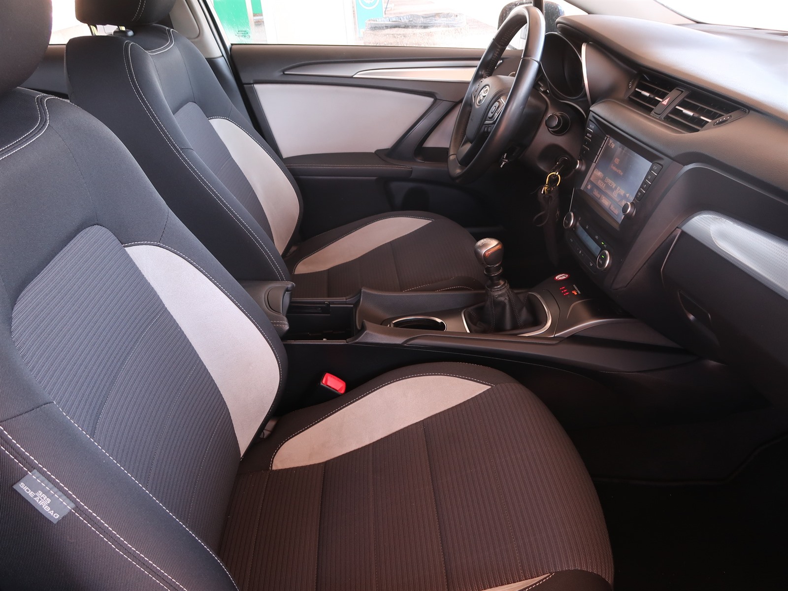Toyota Avensis, 2015 - pohled č. 12