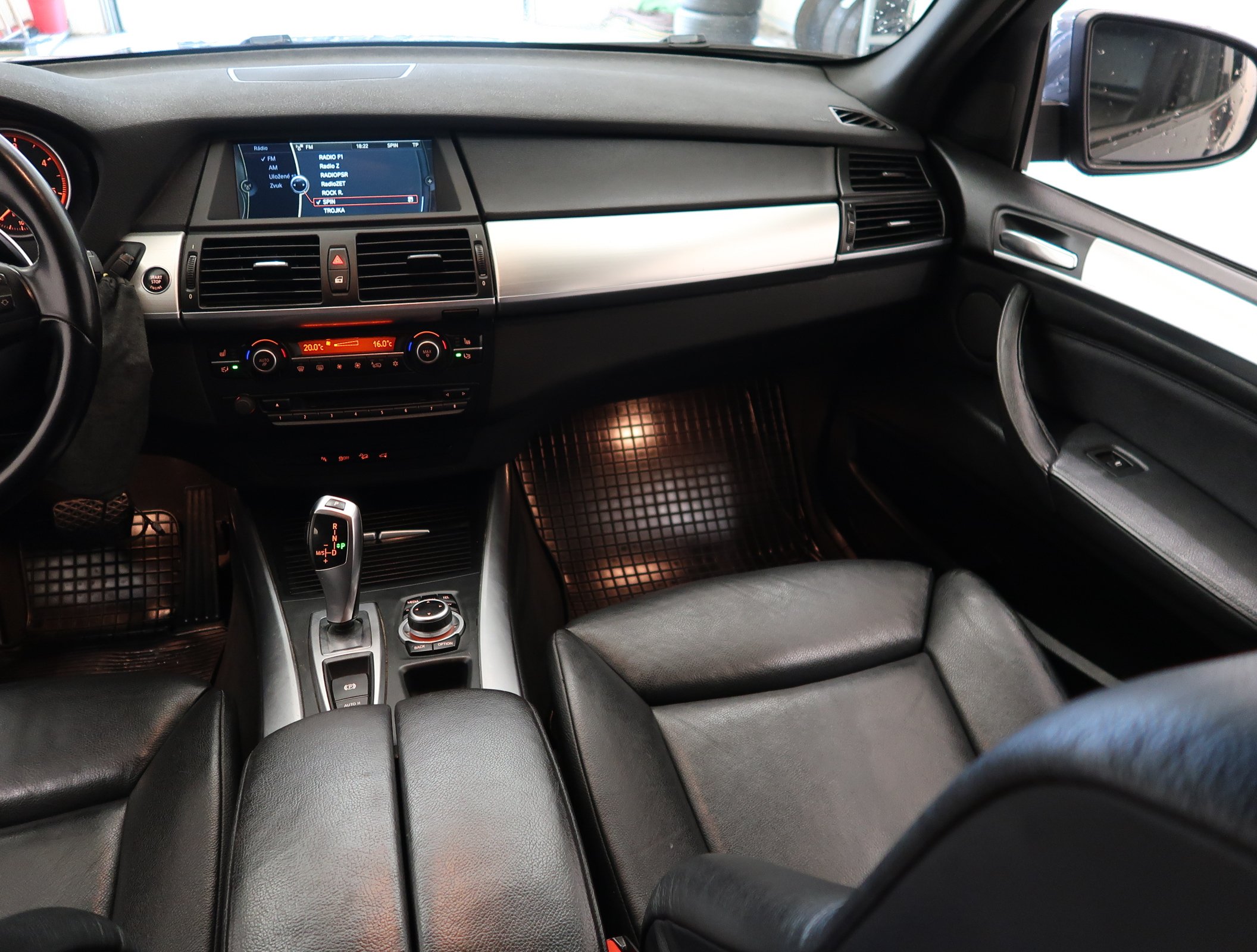 BMW X5, 2012 - pohled č. 11