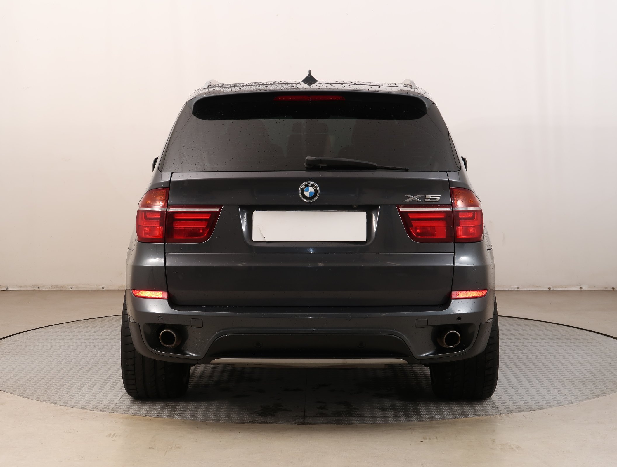 BMW X5, 2012 - pohled č. 6