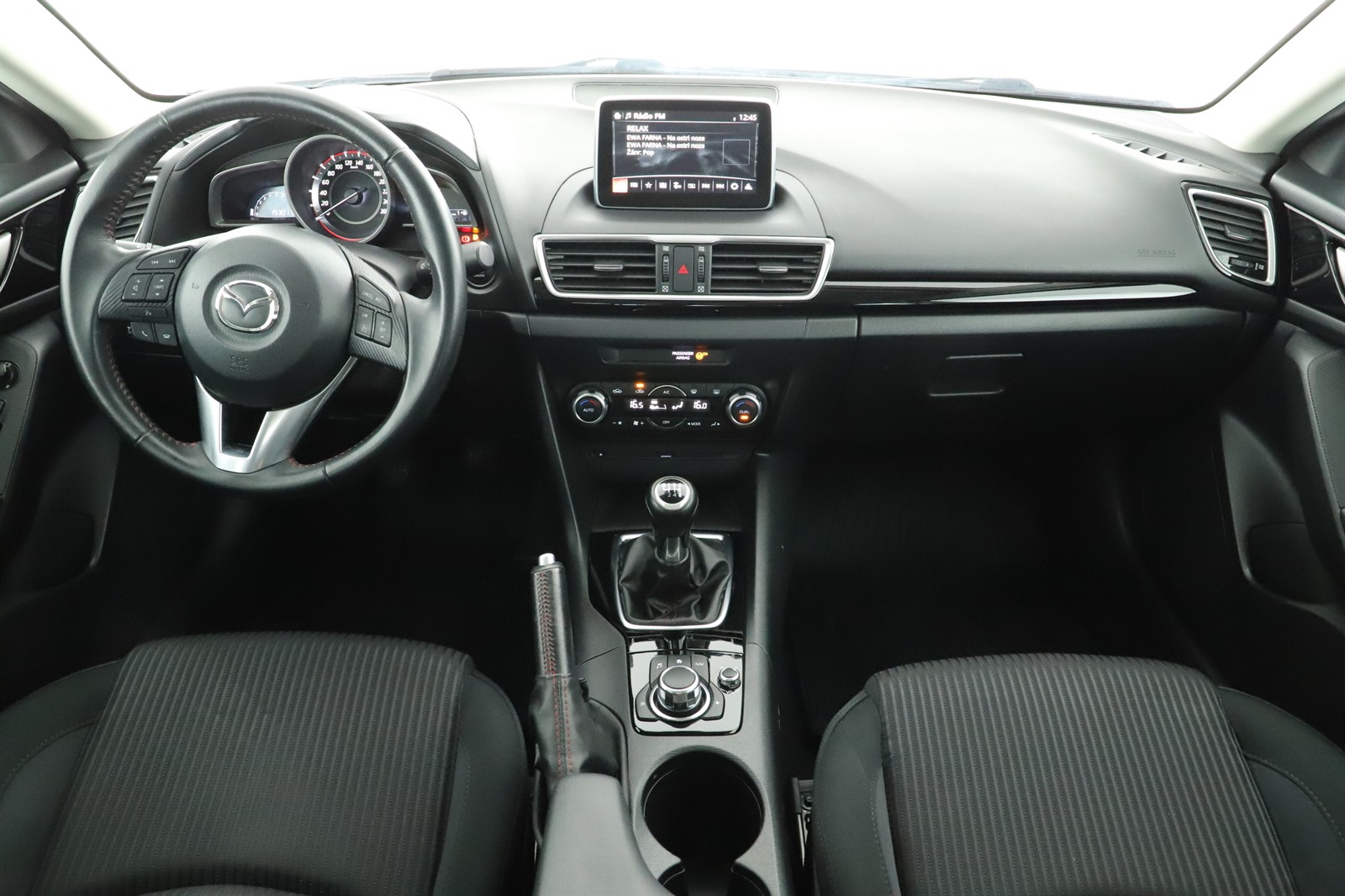 Mazda 3, 2016 - pohled č. 9
