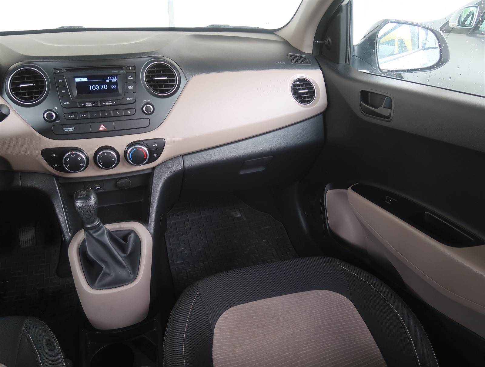 Hyundai i10, 2016 - pohled č. 11
