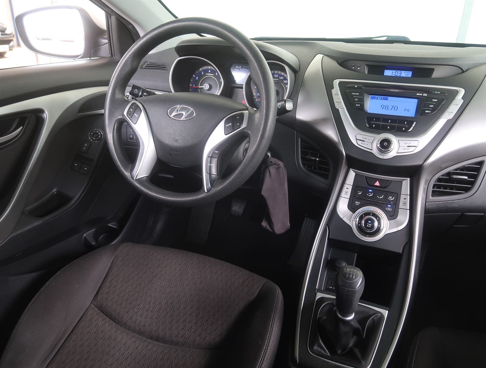 Hyundai Elantra, 2012 - pohled č. 9